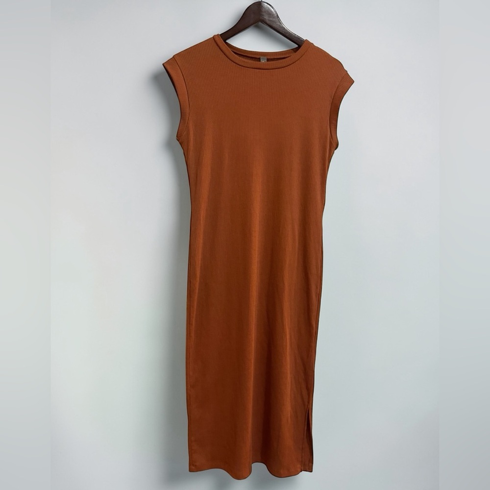 Alya Ribbed Cap-Sleeve Maxi Dress in Rust